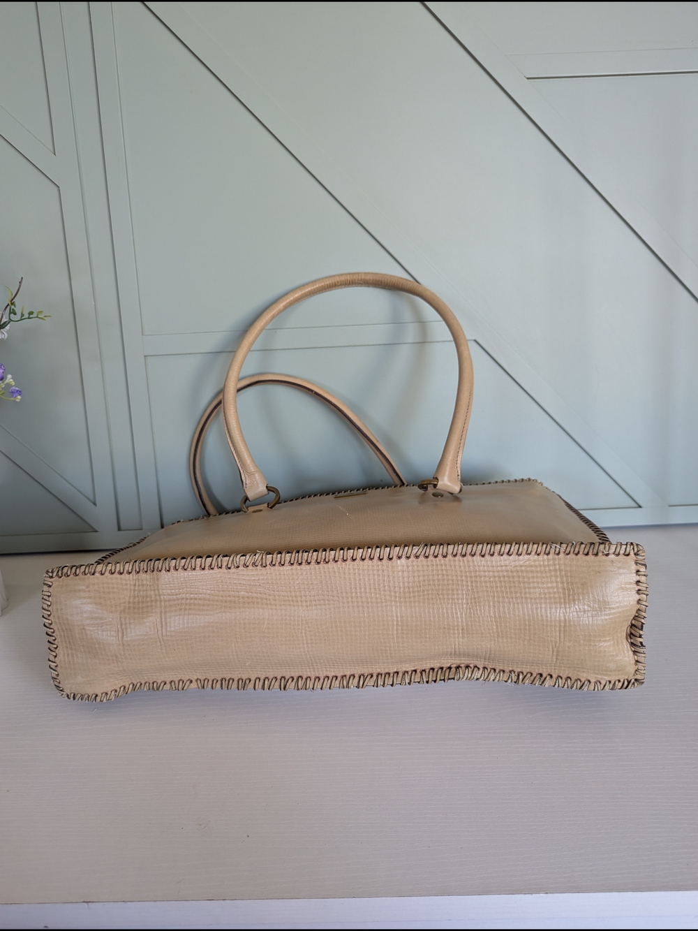 Gucci Beige Leather Whipstitch Tote - Picture 7 of 16